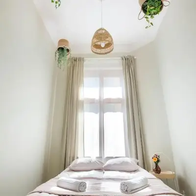 Bed & Beige Apartment / Kochanowskiego St