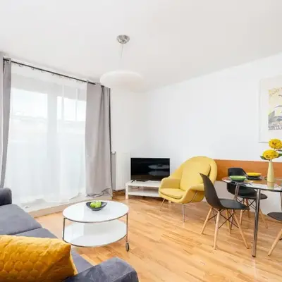 Modern Apartments with FREE parking spots