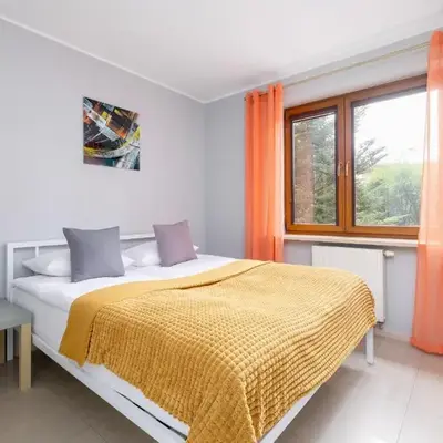 Mondrian Cracow - 2 Bedroom Apartment for Home Office by Noclegi Renters