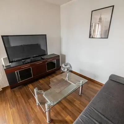 Bulwar Kurlandzki Vistula Apartment by BookingHost