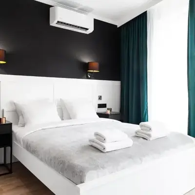HOUSEHOST Apartments: Miodowa 42/12b Street