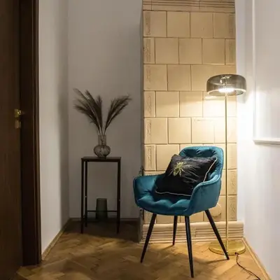 CracWoW K8 No.8 Apartment