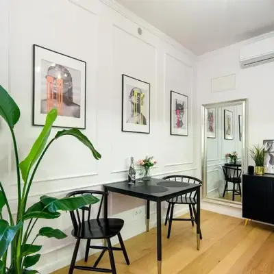 Discover Krakow Apartments - Lubomirskiego St - Classic & Modern - Near Main Station