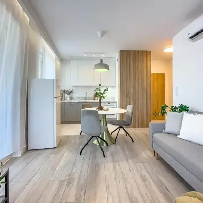 Krakowska Oaza Komfortu - Apartament Premium z Garażem
