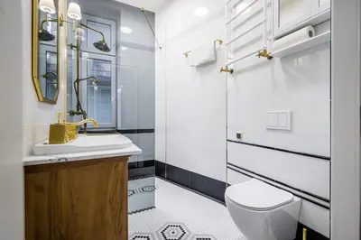 a bathroom with a toilet and a sink at Househost Apt: Starowiślna 75/3/2 in Kraków