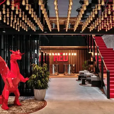 Radisson RED Hotel & Radisson RED Apartments
