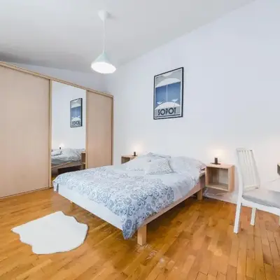 Unique Spacious 3 Bedroom Apartment - Old Town Loft - by Upstairs
