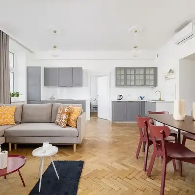 Apartment - Plac Wolnica 12A