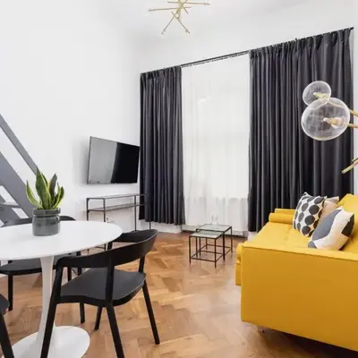 Main Square - Modern Apartment - 7 Gertrudy street