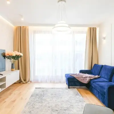 Luxury apartment Free parking - by Hosty