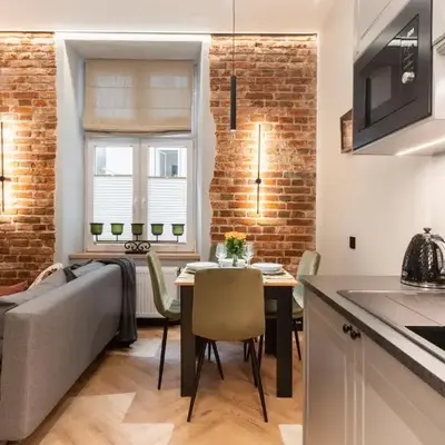 Charm & Comfort Renovated Gem in Old Town Sarego apt B