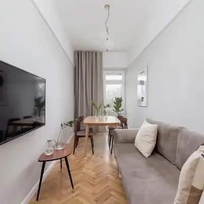 2 - bedroom Apartment with balcony - Rejtana 10