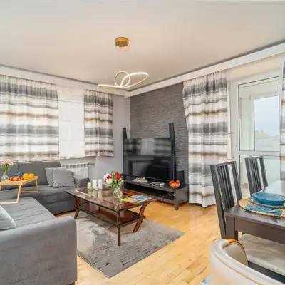 Penthouse in the Center - by Hosty