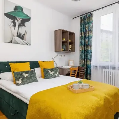 Rodzinny Apartament z dwiema sypialniami niedaleko centrum Krakowa by Noclegi Renters