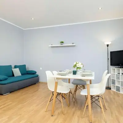 Bright Apartment Near Old Town and Wawel by Noclegi Renters