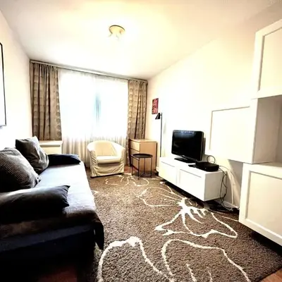 Apartament Reja 11