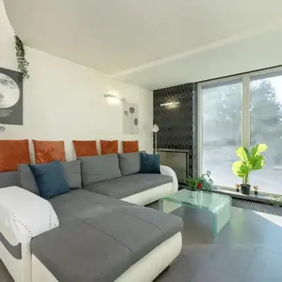 Apartament Przyszłości z dwiema sypialniami w Krakowie by Noclegi Renters