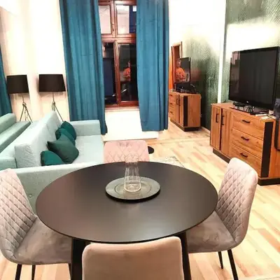 Old Town Apartments - Kingi Street