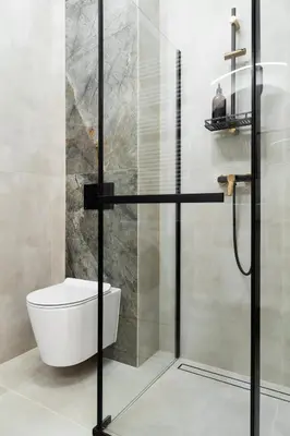 a bathroom with a toilet and a shower at Househost Apartment Smoleńsk Elegant Studio AC Lift Security in Kraków