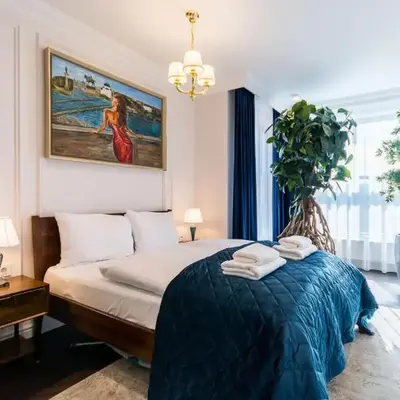 Prestige Central Apartment with Sauna & Parking