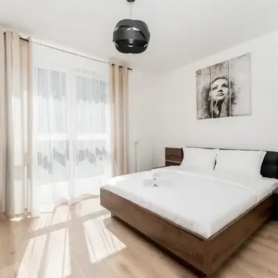Zabłocie Deluxe Apartment by BookingHost