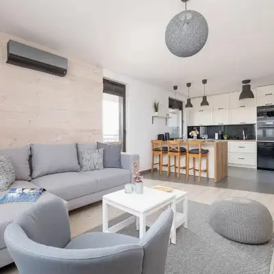 6th Floor Apartment in Cracow by Noclegi Renters
