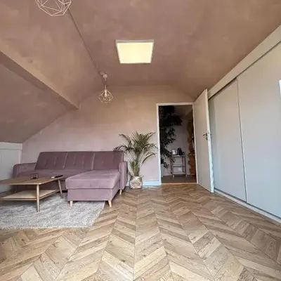 Apartament pod miastem
