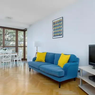 Kazimierza Wielkiego 2-Bedroom Apartment with Parking by Noclegi Renters