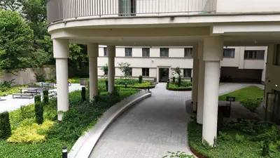 an external view of the courtyard of a building at Smoleńsk 33 Luxury Apartment in Kraków