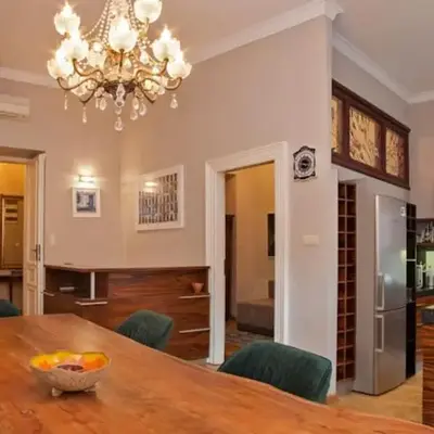 Large Apartment near Castle and Main Square