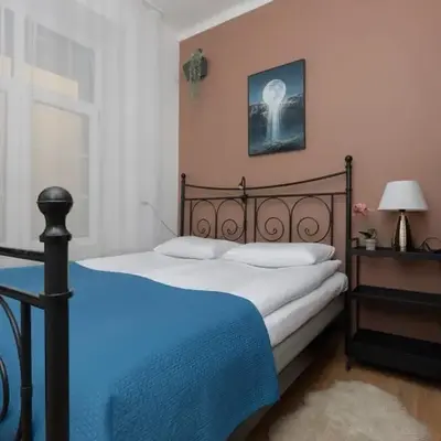 One-Bedroom Kazimierz Apartment for Home Office Starowiślna by Noclegi Renters