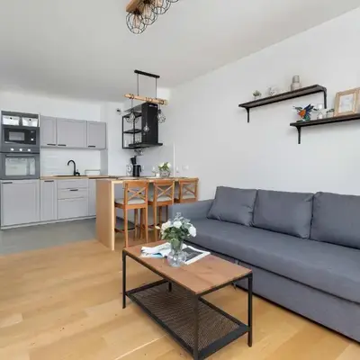 Functional Apartment with Parking in Cracow by Noclegi Renters