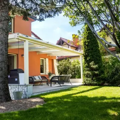Golden Villas - Elegant Family Villa with Garden near Krakow