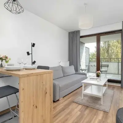 Aleja Kijowska Kraków Modern Apartment with Balcony and Parking by Noclegi Renters