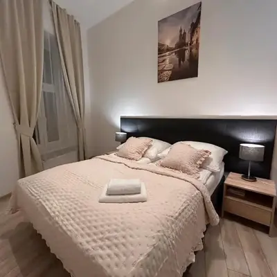 Old Town Apartments B14