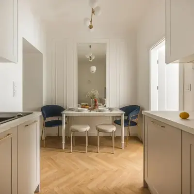 Astor Residence - Fragola Apartments