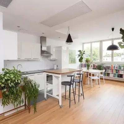 Sunny 2B apartment in City Centre