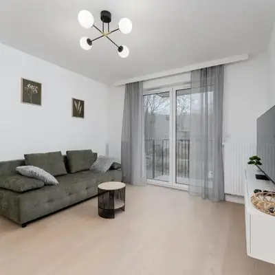 Czerwone Maki Deluxe Apartment by BookingHost