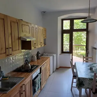 city center 2 rooms 1 kitchen