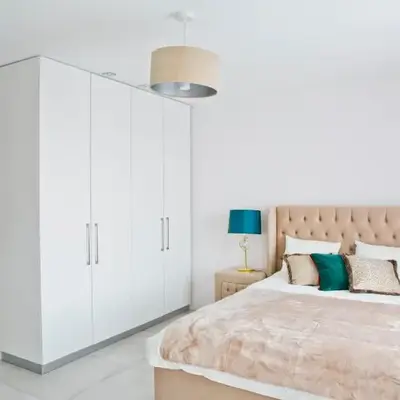 Elegant City Center Apartment 7A