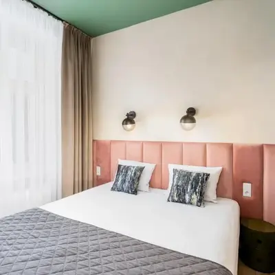 1898 Parkside Boutique Residence