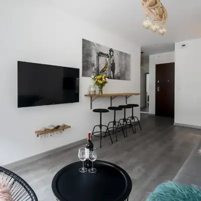 Unique apt EVE - free garage