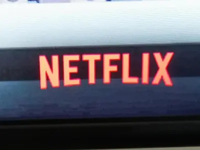 a netflix logo on the side of a train at Apartment Cyprys 1 in Oświęcim