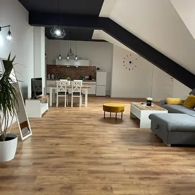 Apartament Rynek 13 z parkingiem - Centrum Bochni