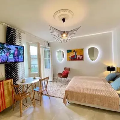 Luxury Panda Apartment in Old Town
