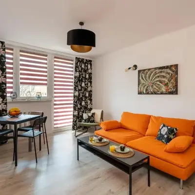 Staymoovers - Ladne mieszkanie w poblizu Energylandii - Parking