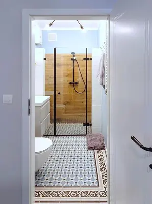 a bathroom with a shower and a toilet at Kana - Stylish Apartment in Kraków Pomorska - Close, WiFi, Smart TV in Kraków