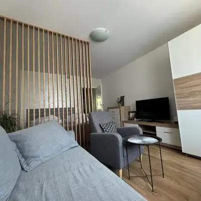 Kalwaryjska Spot Apartment in a Good Location