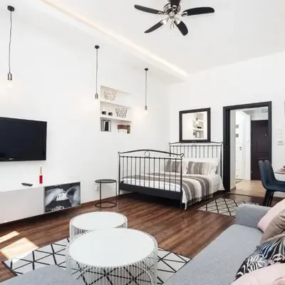 City of the Kings - Old Depot Apartment