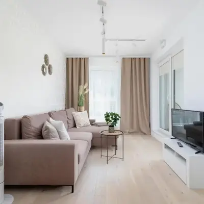Apartment with Balcony & Parking Mogilska by Renters Prestige